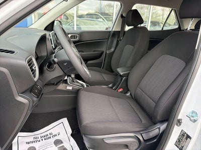 2025 Hyundai VENUE SE