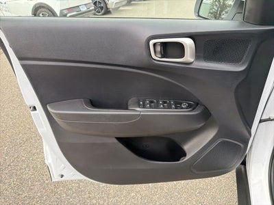 2025 Hyundai VENUE SE