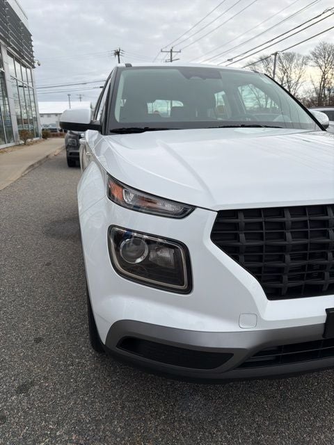 2025 Hyundai VENUE SE