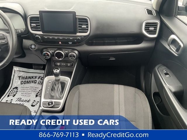 2025 Hyundai VENUE SEL