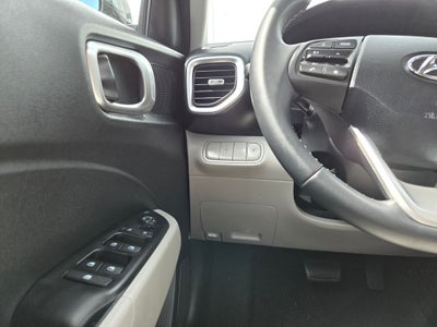 2024 Hyundai VENUE SEL